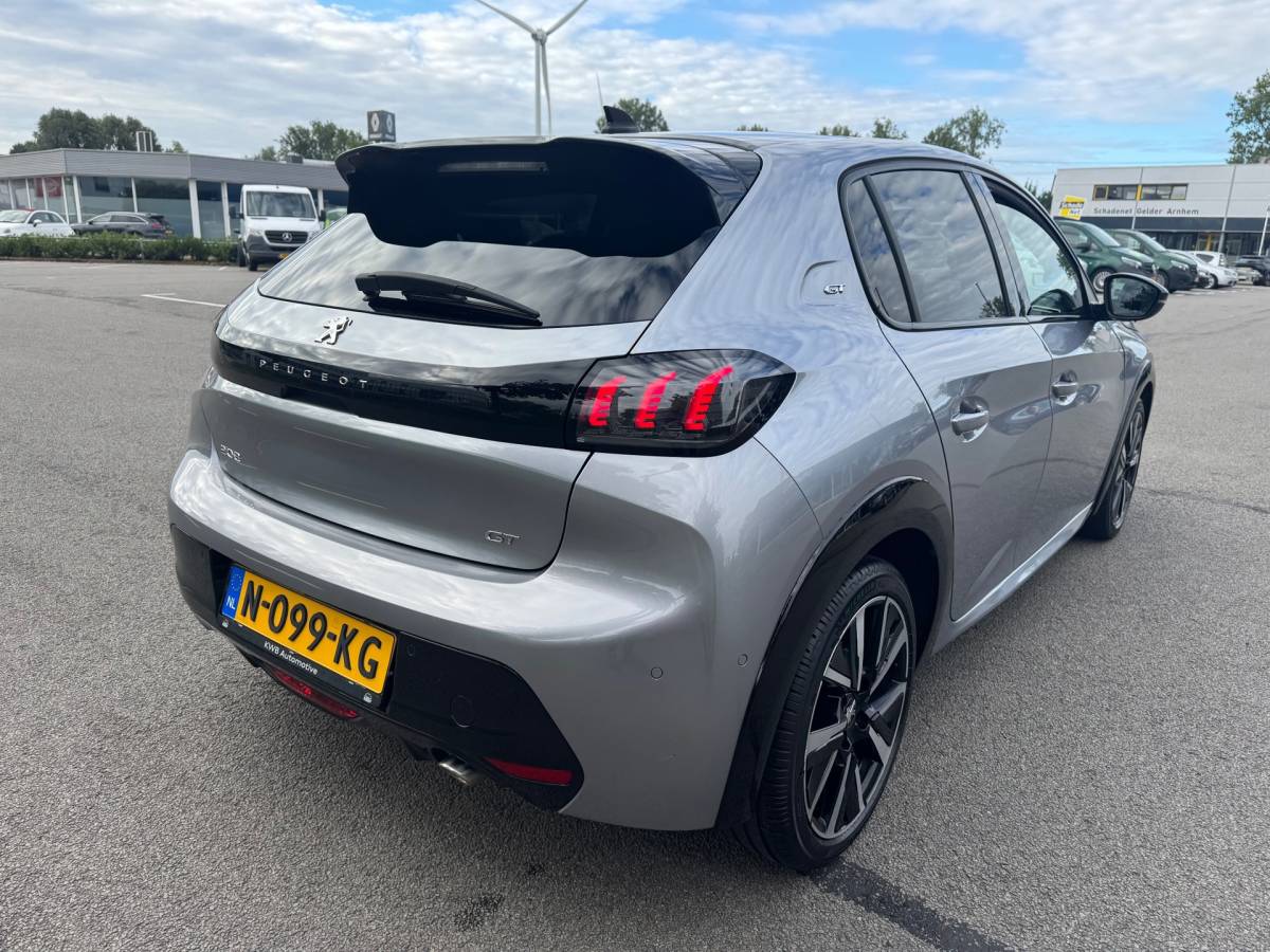 Peugeot 208 Peugeot 208 1.2 PureTech GT Pack Automaat Pano Leder Camera