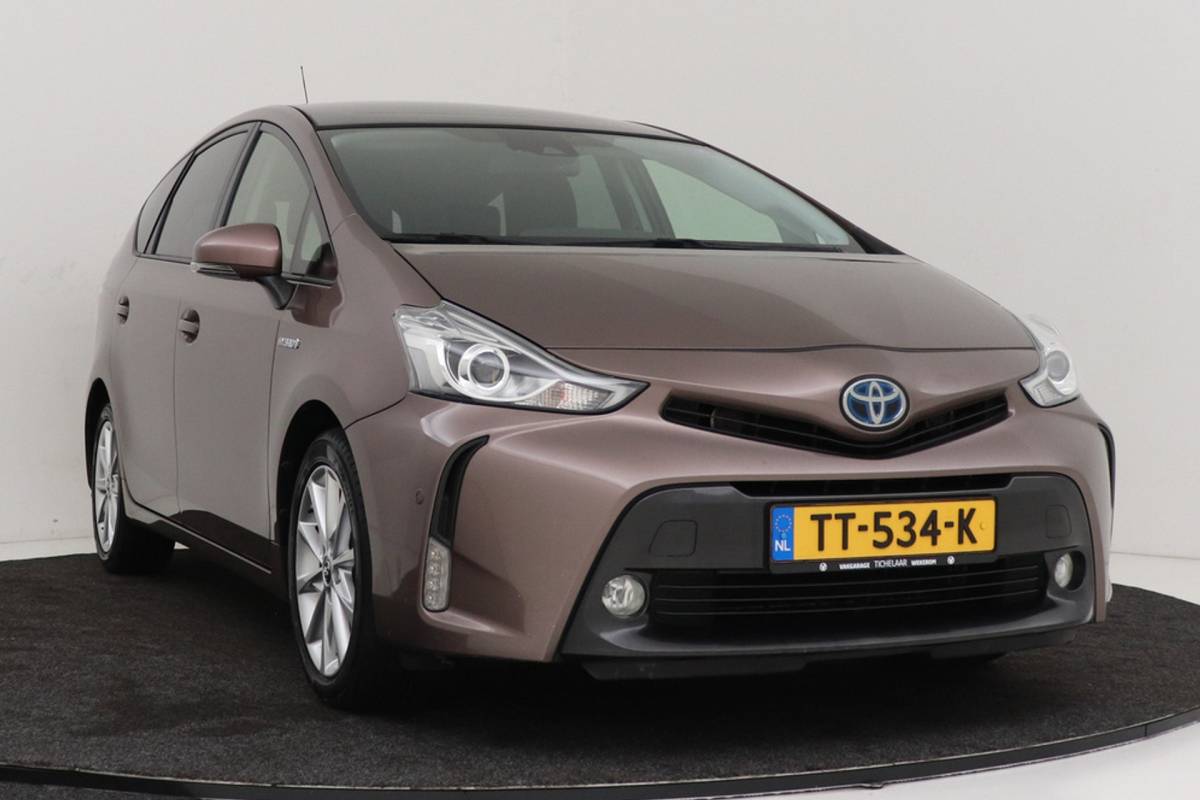 Toyota Prius Toyota Prius + 1.8 Executive 7P | Org NL | Trekhaak | Panoramadak | Keyless Entry/Start | Navigatie | Camera | JBL | Stoelverwarm.