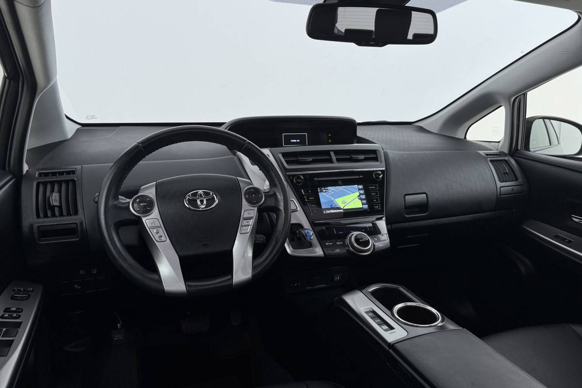 Toyota Prius Toyota Prius + 1.8 Executive 7P | Org NL | Trekhaak | Panoramadak | Keyless Entry/Start | Navigatie | Camera | JBL | Stoelverwarm.