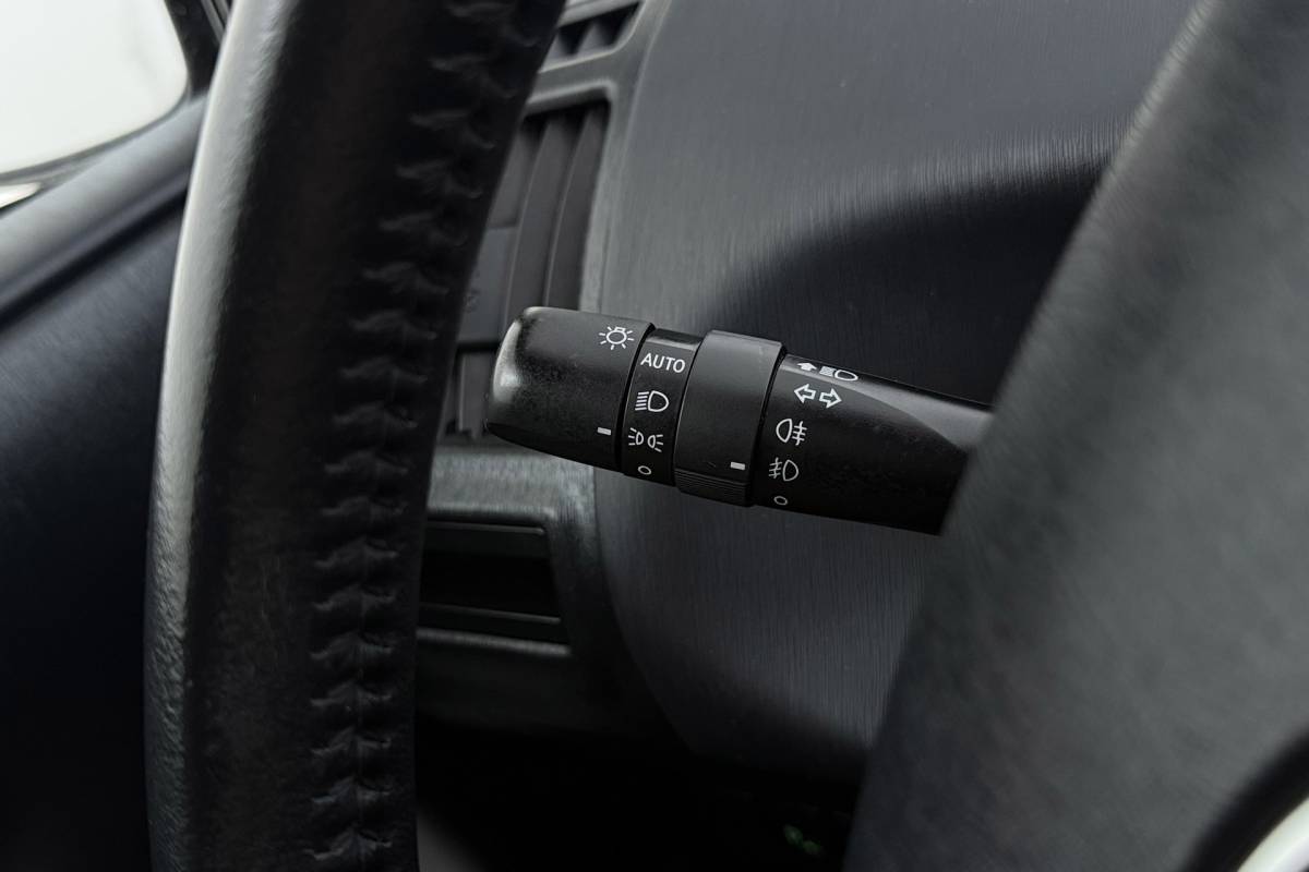 Toyota Prius Toyota Prius + 1.8 Executive 7P | Org NL | Trekhaak | Panoramadak | Keyless Entry/Start | Navigatie | Camera | JBL | Stoelverwarm.