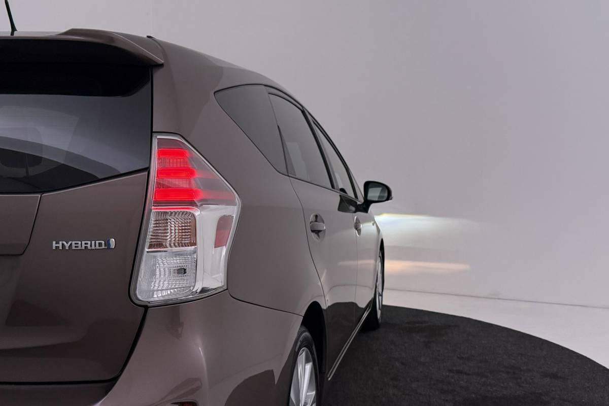 Toyota Prius Toyota Prius + 1.8 Executive 7P | Org NL | Trekhaak | Panoramadak | Keyless Entry/Start | Navigatie | Camera | JBL | Stoelverwarm.