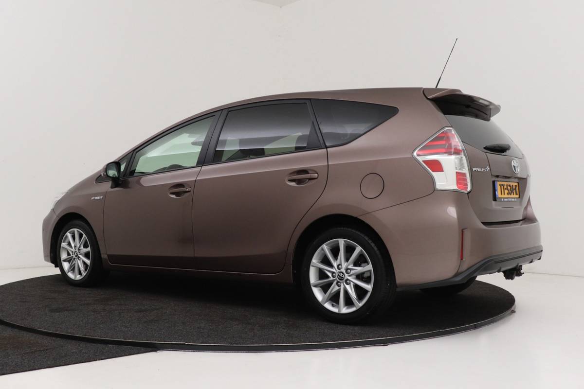 Toyota Prius Toyota Prius + 1.8 Executive 7P | Org NL | Trekhaak | Panoramadak | Keyless Entry/Start | Navigatie | Camera | JBL | Stoelverwarm.