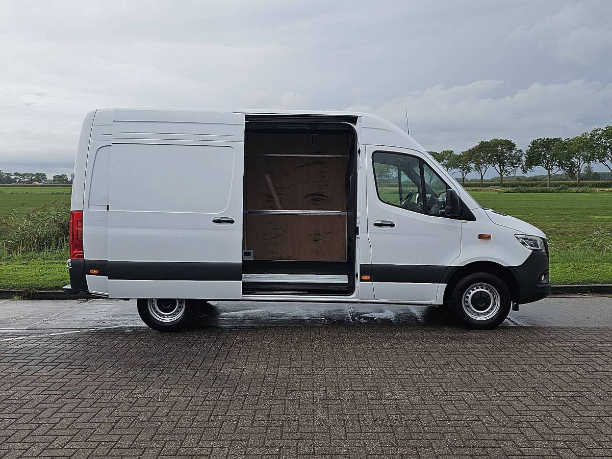 Mercedes-Benz Sprinter MERCEDES-BENZ SPRINTER 317 l2h2 led mbux10