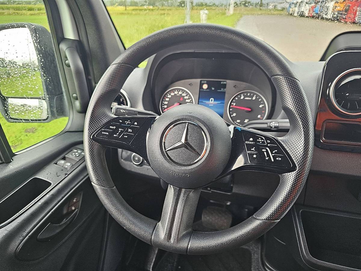 Mercedes-Benz Sprinter MERCEDES-BENZ SPRINTER 317 l2h2 led mbux10