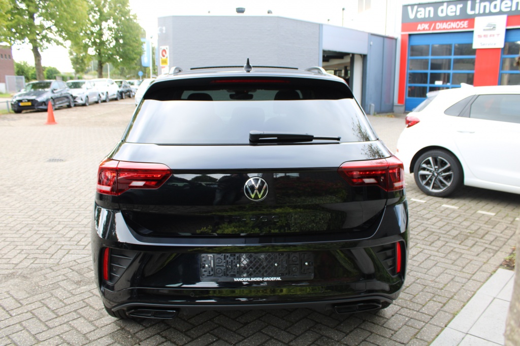 Volkswagen T-Roc Volkswagen T-Roc 1.5 TSI R-Line DSG Black Style Pano/Virtual/Navi “RIJKLAARPRIJS”