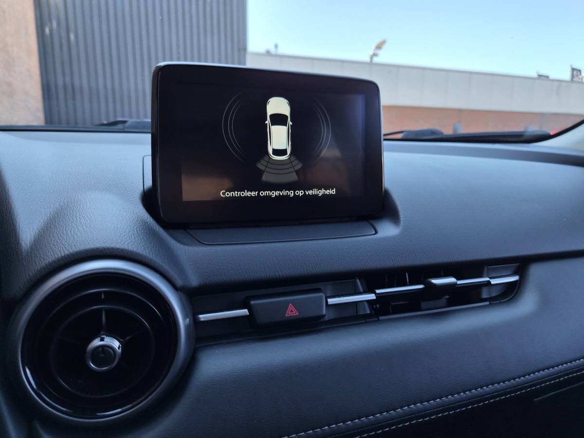 Mazda CX-3 Mazda CX-3 2.0 SkyActiv-G 121 Sportive APPLE CARPLAY / ANDROID AUTO | NAVI | CLIMATE CONTROL | PARKEERSENSOREN | 18 INCH VOORZIEN VAN ALL SEASON BANDEN