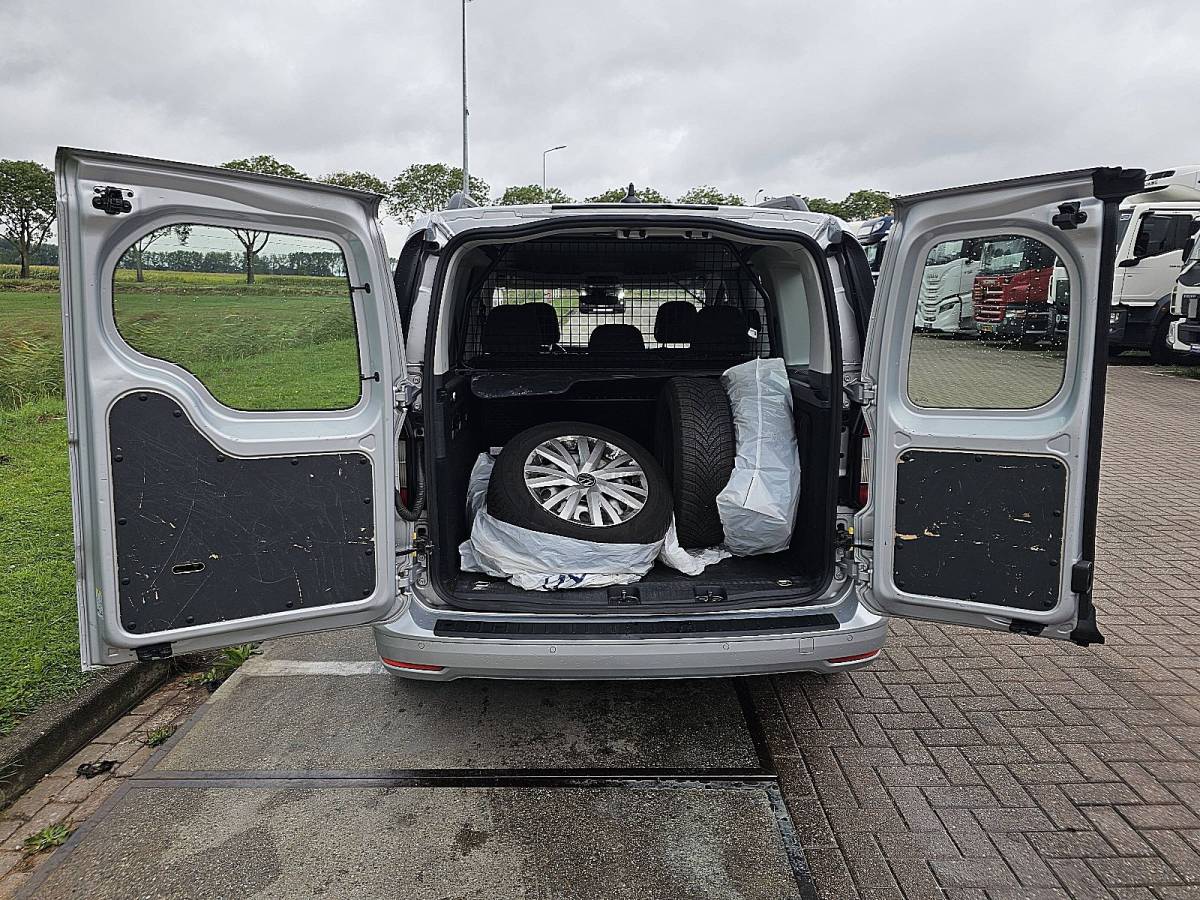 Volkswagen Caddy VOLKSWAGEN CADDY 2.0 l1 combi 5-pers led