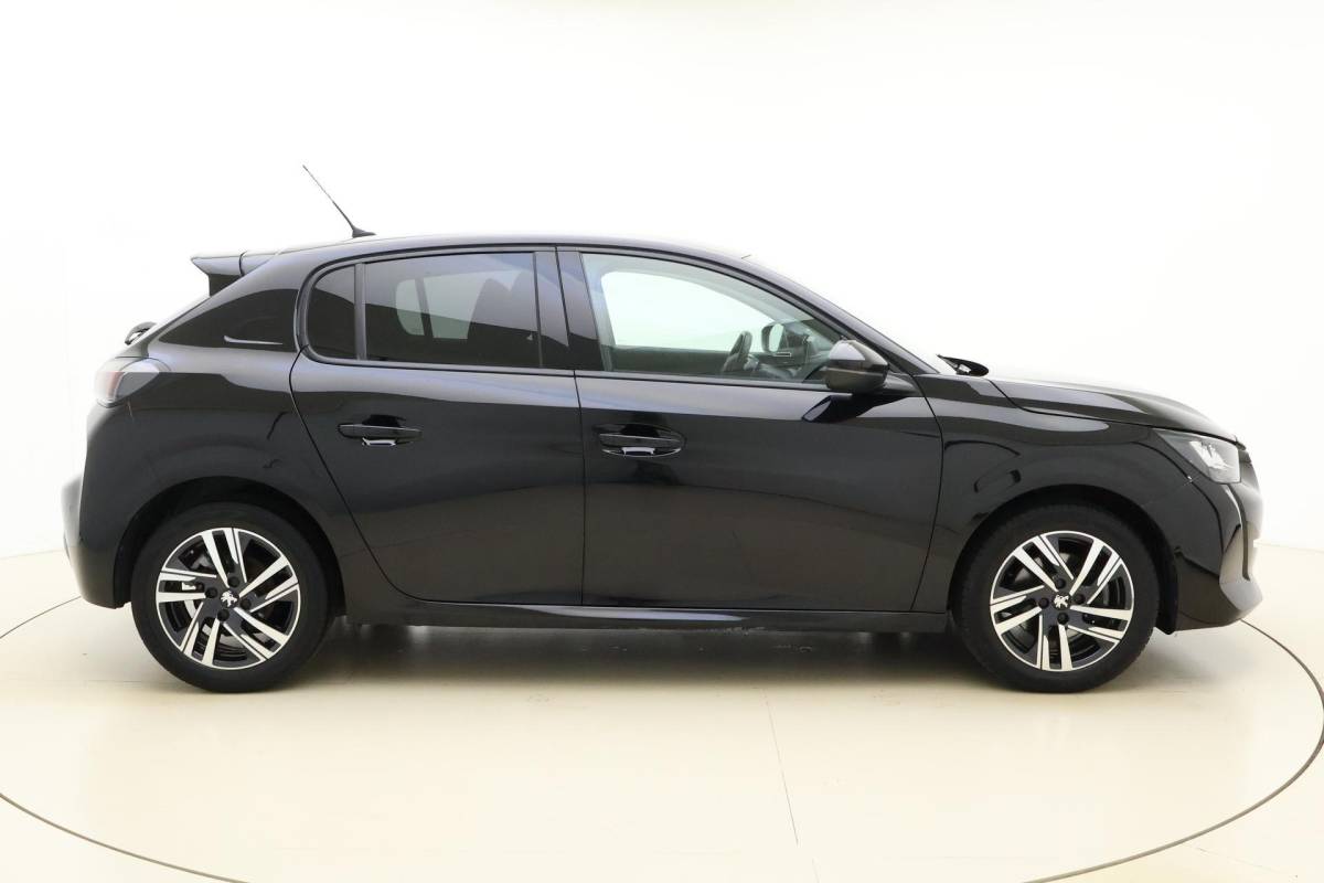 Peugeot 208 Peugeot 208 1.2 PureTech Allure  100 PK | Automaat | Camera | Cruise Control | Airco | Navigatie | Licht metalen velgen | Voorraad | 1e eigenaar | Dealer onderhouden