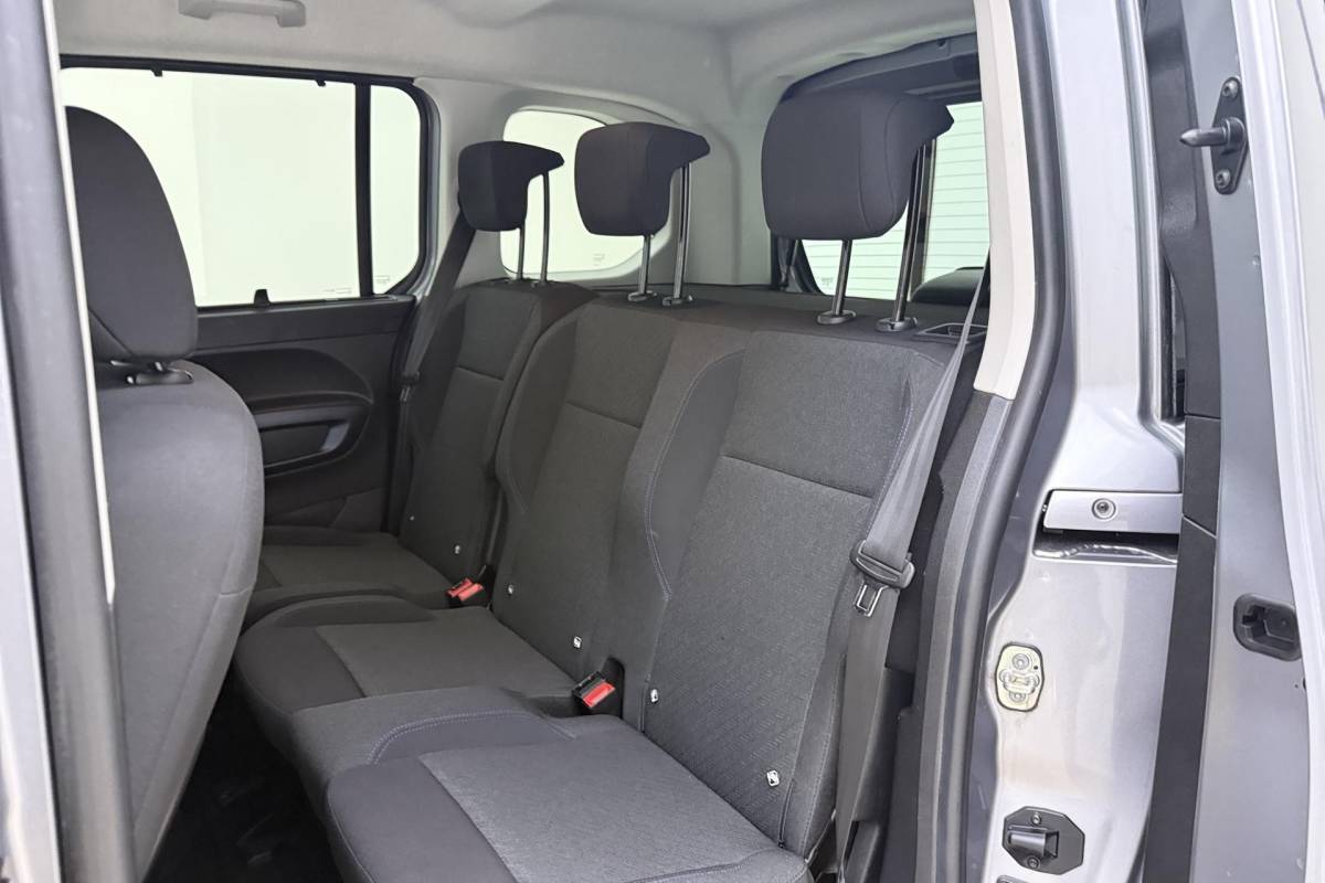 Peugeot Rifter Peugeot Rifter 1.2 Puretech GT-Line | Trekhaak | Navigatie | Automatische airco | Parkeersensoren | Apple carplay/Android auto | Lichtmetalen velgen |