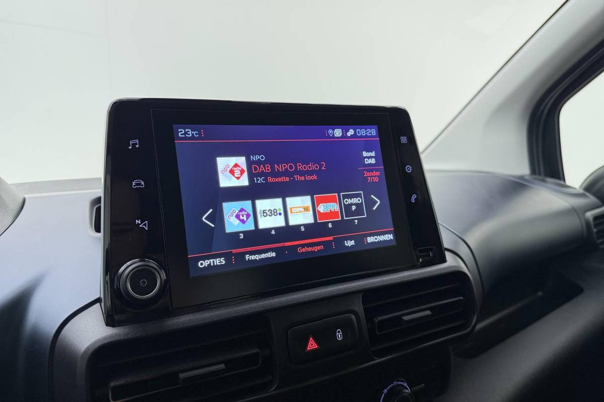 Peugeot Rifter Peugeot Rifter 1.2 Puretech GT-Line | Trekhaak | Navigatie | Automatische airco | Parkeersensoren | Apple carplay/Android auto | Lichtmetalen velgen |
