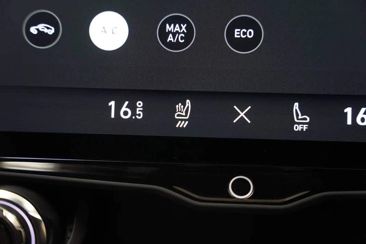 Lynk & Co 01 Lynk & Co 01 1.5 PHEV MY23 [ Zwarte hemel Pano Navi ]