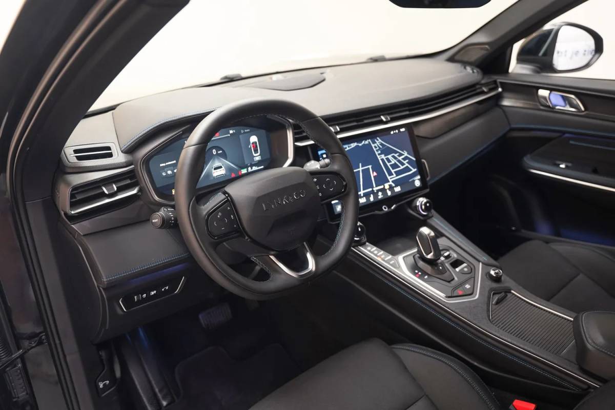 Lynk & Co 01 Lynk & Co 01 1.5 PHEV MY23 [ Zwarte hemel Pano Navi ]