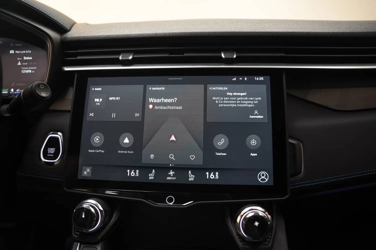 Lynk & Co 01 Lynk & Co 01 1.5 PHEV MY23 [ Zwarte hemel Pano Navi ]