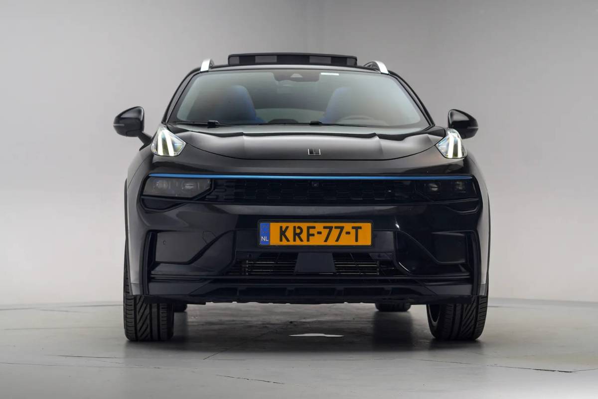 Lynk & Co 01 Lynk & Co 01 1.5 PHEV MY23 [ Zwarte hemel Pano Navi ]