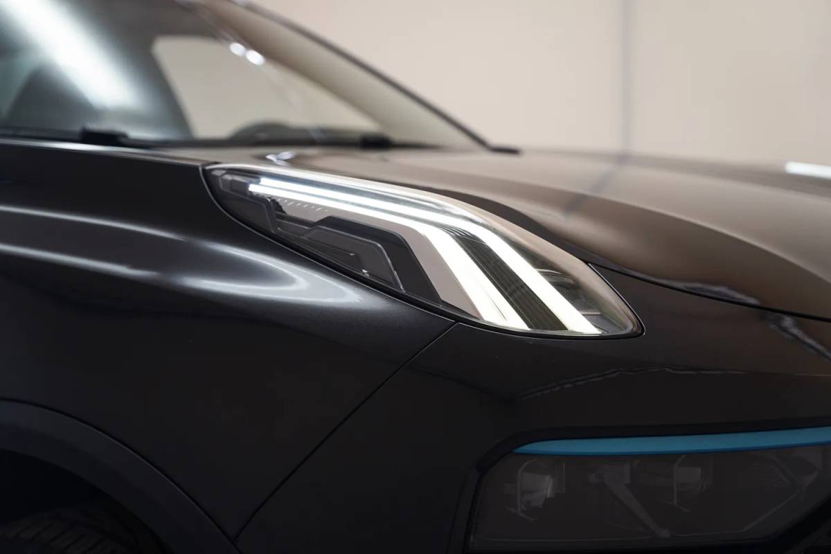 Lynk & Co 01 Lynk & Co 01 1.5 PHEV MY23 [ Zwarte hemel Pano Navi ]
