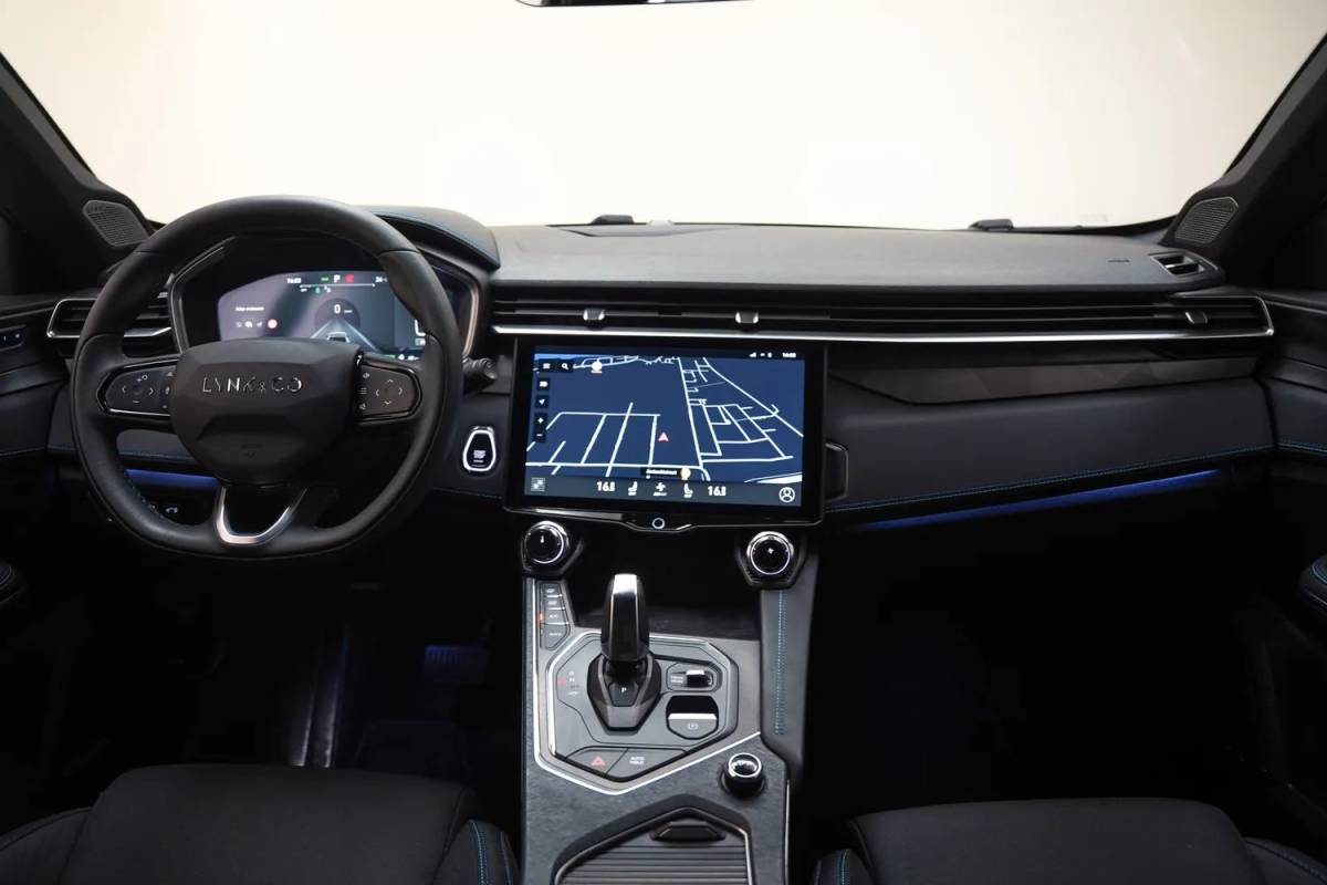 Lynk & Co 01 Lynk & Co 01 1.5 PHEV MY23 [ Zwarte hemel Pano Navi ]