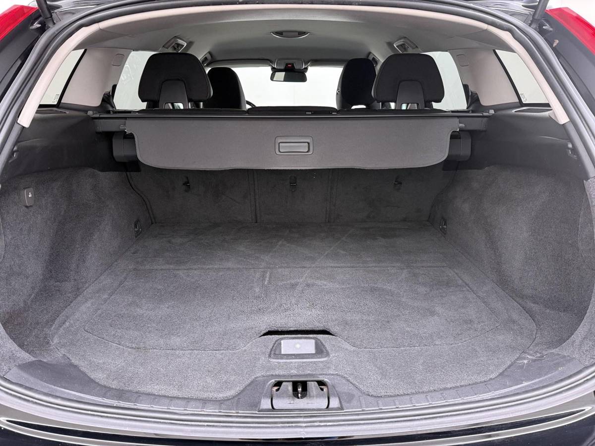 Volvo V60 Volvo V60 1.6 T4 Summum