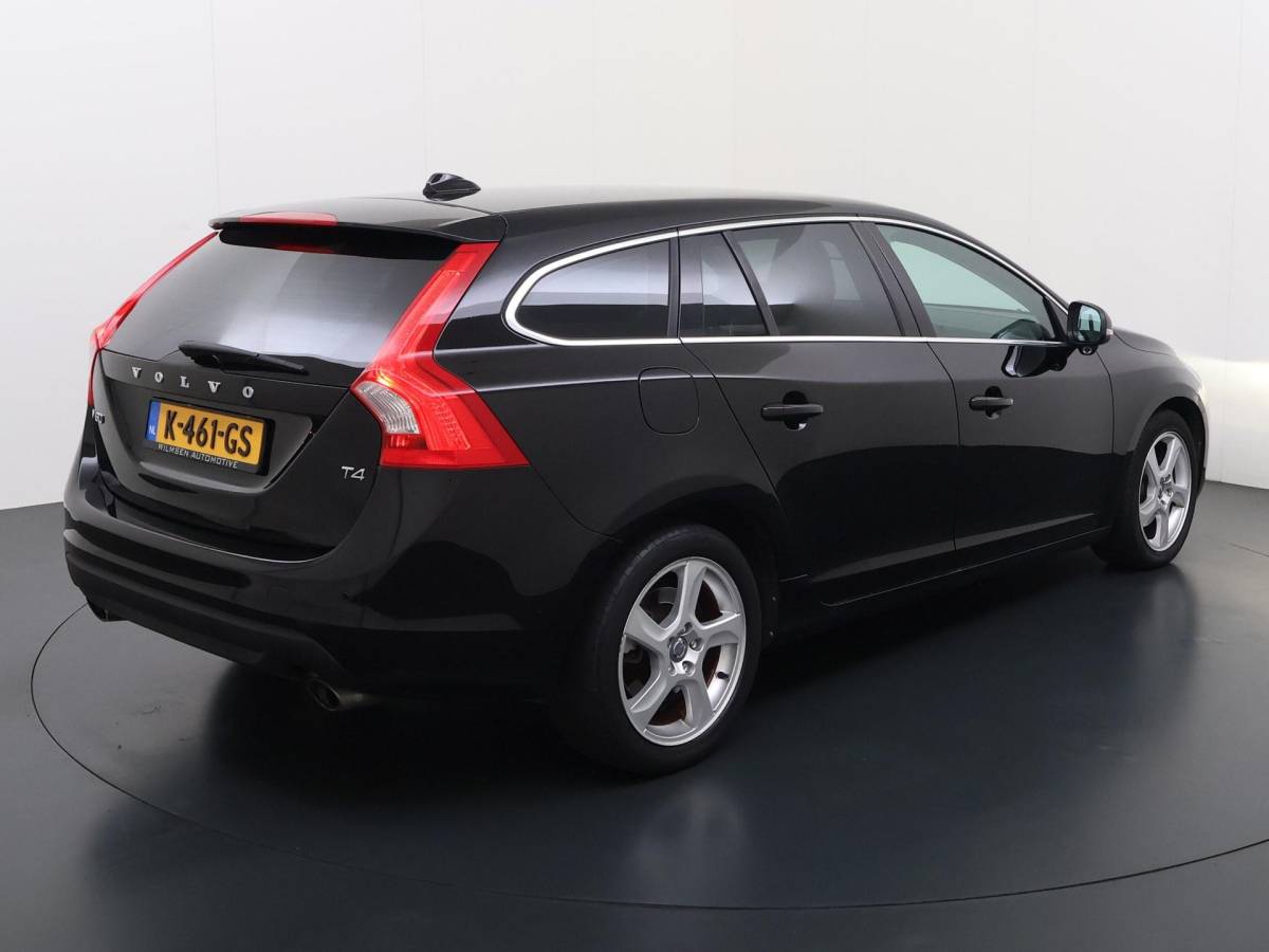 Volvo V60 Volvo V60 1.6 T4 Summum