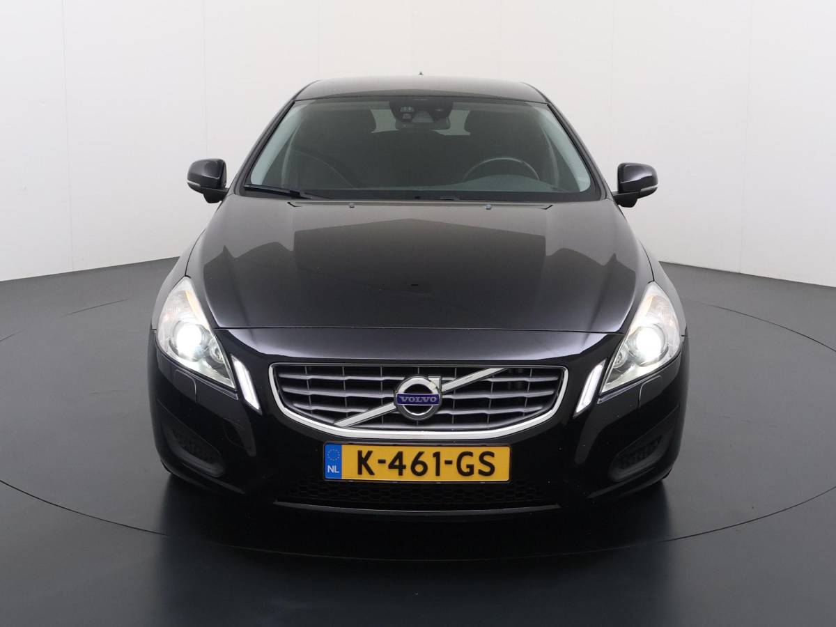 Volvo V60 Volvo V60 1.6 T4 Summum