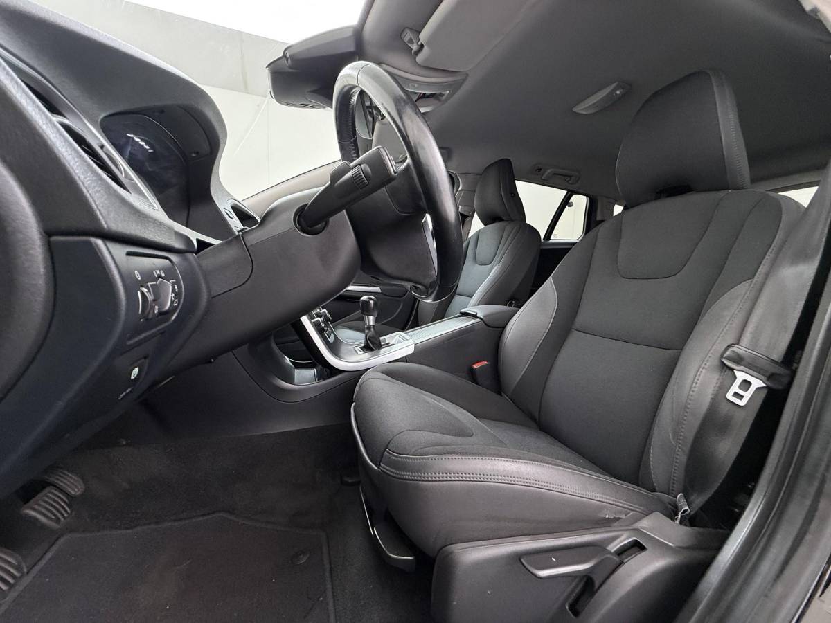 Volvo V60 Volvo V60 1.6 T4 Summum