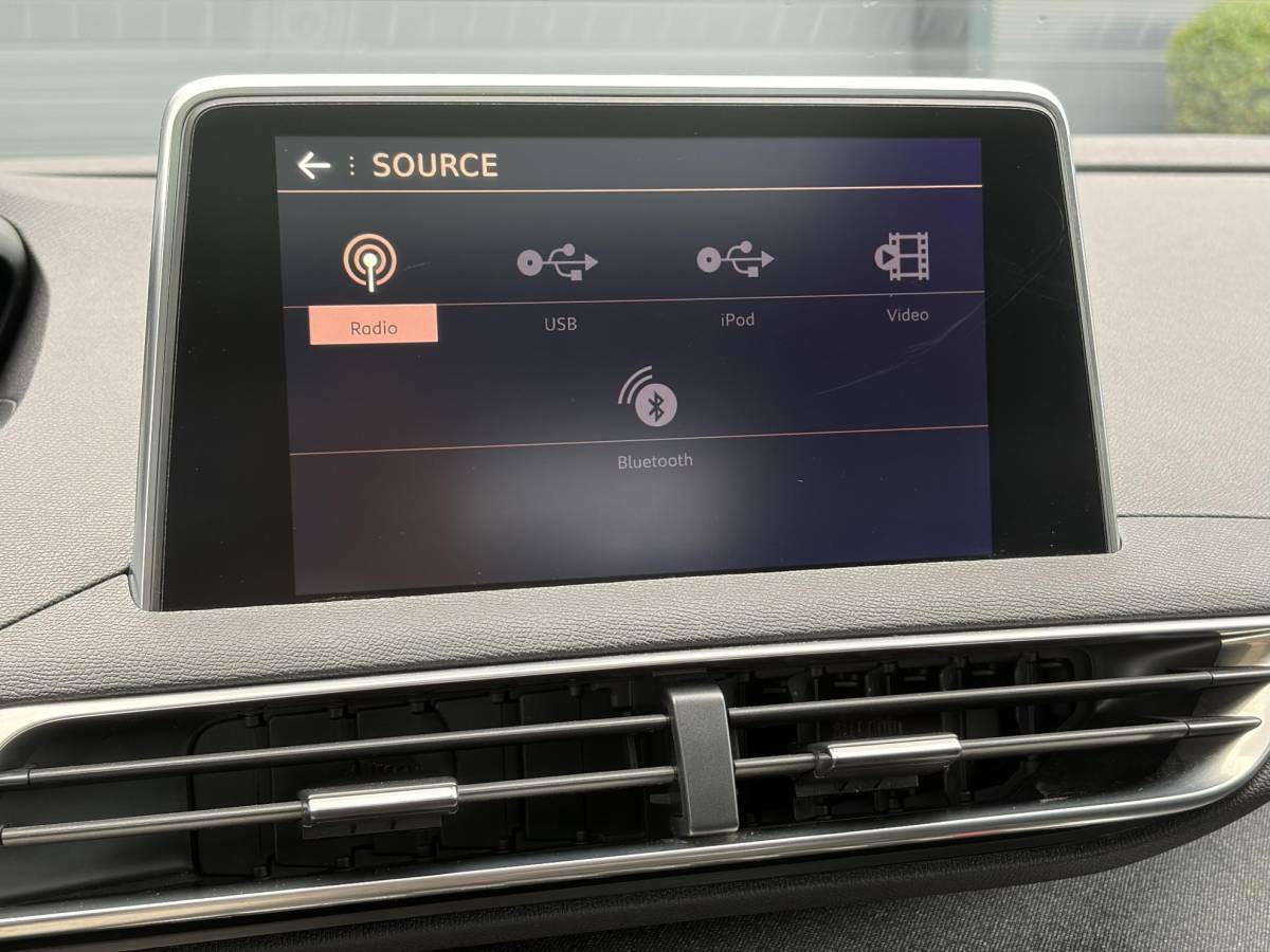 Peugeot 3008 Peugeot 3008 1.2 PureTech GT Line ✓D-riem vv in 2026✓1e Eigenaar✓360 ° Camera✓Pano✓Massage stoel✓Draadloze telefoonlader✓Carplay✓Stoelvw✓Keyless✓Leder✓Navi✓Pdc V+A✓6 Bak✓Dealer Onderhouden✓Rijstrooksensor✓Dodehoeksensor✓19” Lmv✓N.A.P✓Apk tot 09-2027