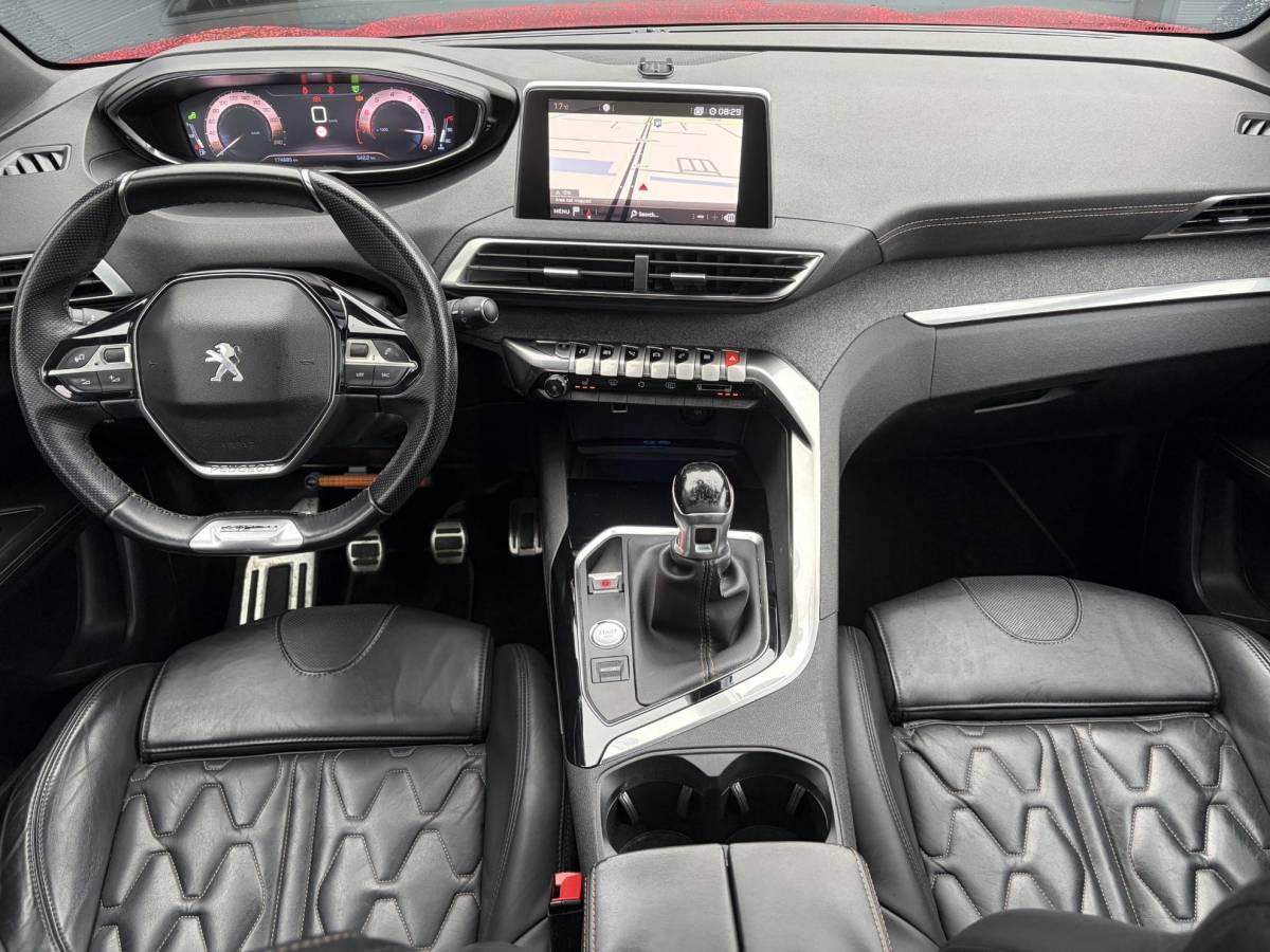Peugeot 3008 Peugeot 3008 1.2 PureTech GT Line ✓D-riem vv in 2026✓1e Eigenaar✓360 ° Camera✓Pano✓Massage stoel✓Draadloze telefoonlader✓Carplay✓Stoelvw✓Keyless✓Leder✓Navi✓Pdc V+A✓6 Bak✓Dealer Onderhouden✓Rijstrooksensor✓Dodehoeksensor✓19” Lmv✓N.A.P✓Apk tot 09-2027