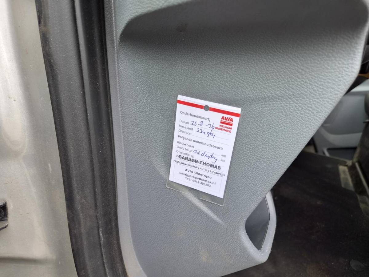 Ford Transit Ford Transit 2.2 TDCI L2H2  airco 3-zits 2700 kg trekken
