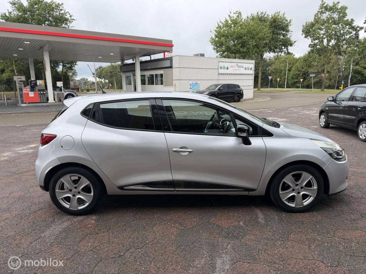Renault Clio Renault Clio 0.9 TCe ECO Night&Day + R-Link pakket