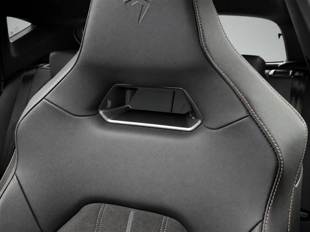CUPRA Leon CUPRA Leon 1.4e-Hybrid 180kW/245PK VZ · Panoramadak · Navigatie · Camera + Parkeersensoren