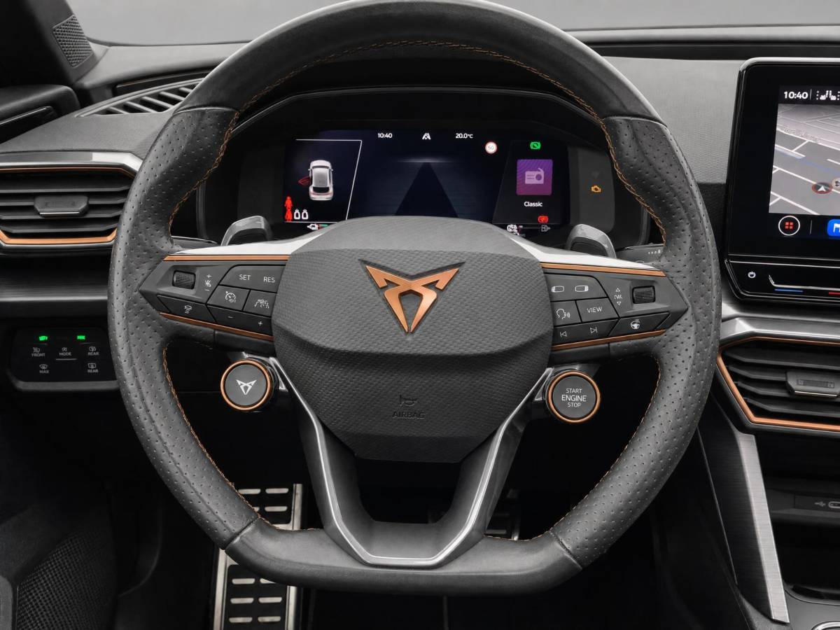 CUPRA Leon CUPRA Leon 1.4e-Hybrid 180kW/245PK VZ · Panoramadak · Navigatie · Camera + Parkeersensoren