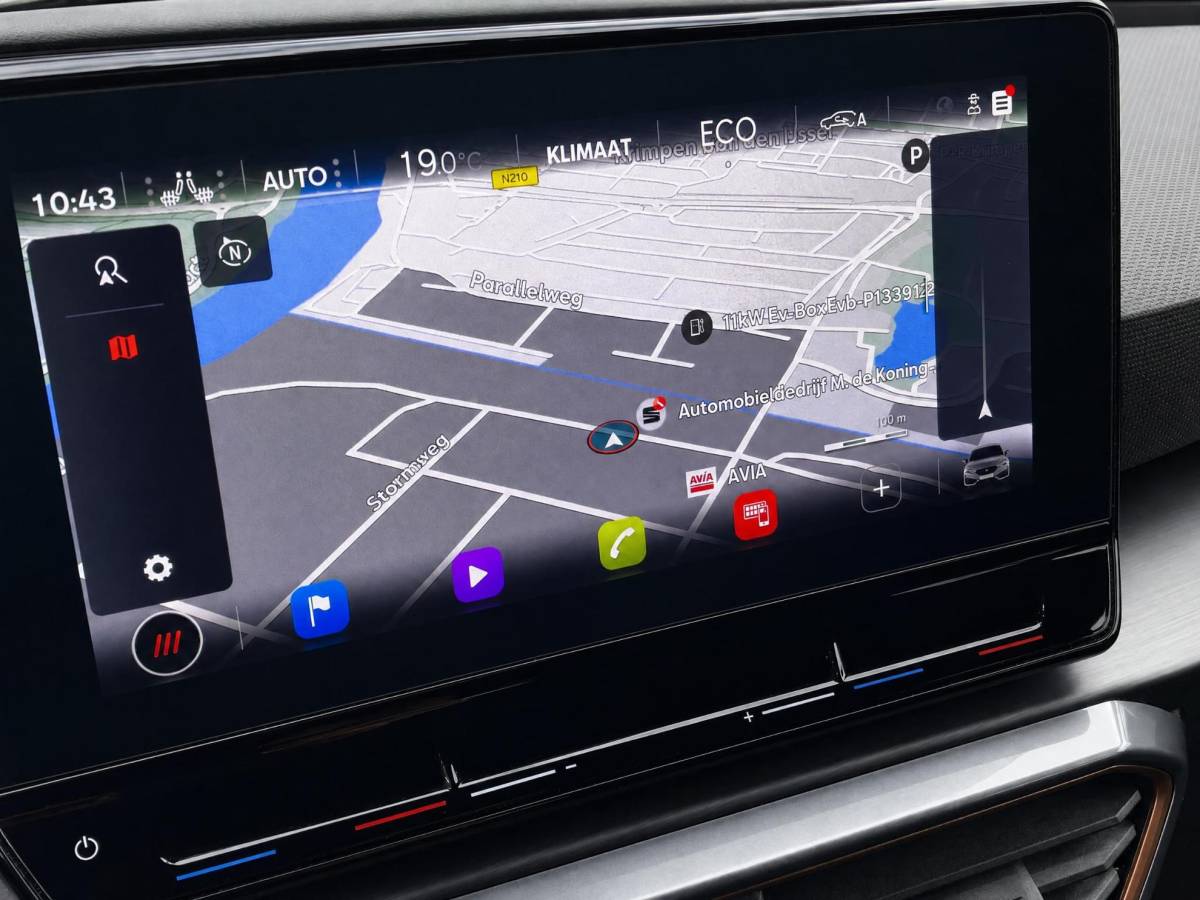 CUPRA Leon CUPRA Leon 1.4e-Hybrid 180kW/245PK VZ · Panoramadak · Navigatie · Camera + Parkeersensoren