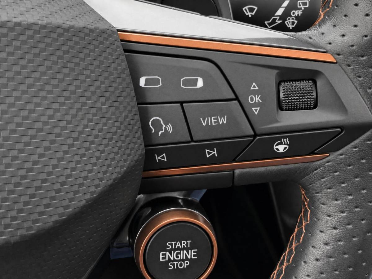 CUPRA Leon CUPRA Leon 1.4e-Hybrid 180kW/245PK VZ · Panoramadak · Navigatie · Camera + Parkeersensoren