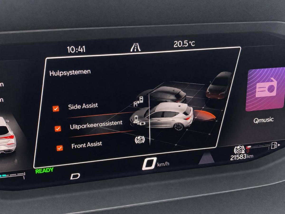 CUPRA Leon CUPRA Leon 1.4e-Hybrid 180kW/245PK VZ · Panoramadak · Navigatie · Camera + Parkeersensoren
