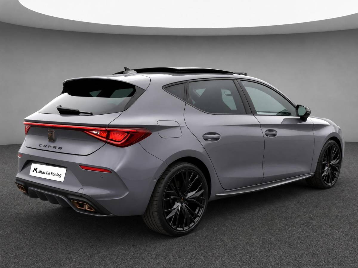 CUPRA Leon CUPRA Leon 1.4e-Hybrid 180kW/245PK VZ · Panoramadak · Navigatie · Camera + Parkeersensoren