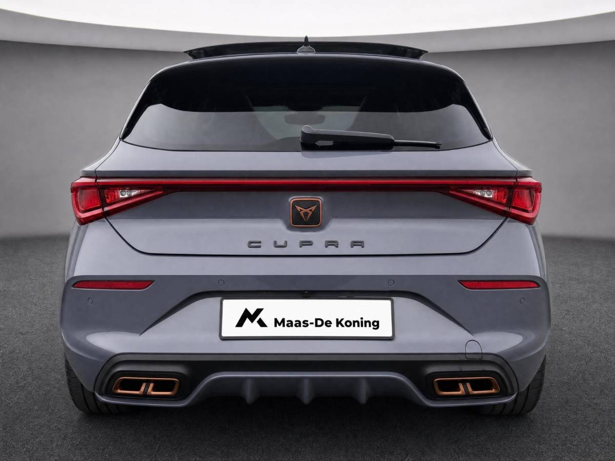 CUPRA Leon CUPRA Leon 1.4e-Hybrid 180kW/245PK VZ · Panoramadak · Navigatie · Camera + Parkeersensoren