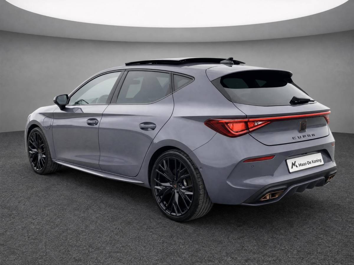 CUPRA Leon CUPRA Leon 1.4e-Hybrid 180kW/245PK VZ · Panoramadak · Navigatie · Camera + Parkeersensoren