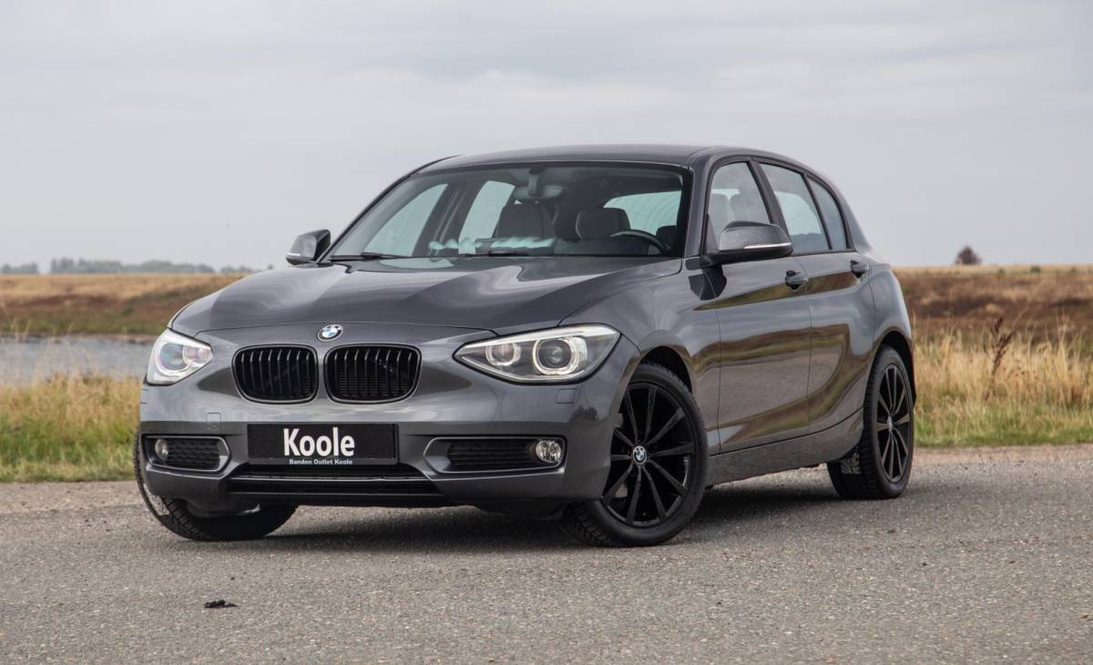 BMW 1 Serie BMW 1-serie 116i Business+ AUTOMAAT / CRUISE CONTROLE / BLACK LINE / AIRCO / CARPLAY / URBAN