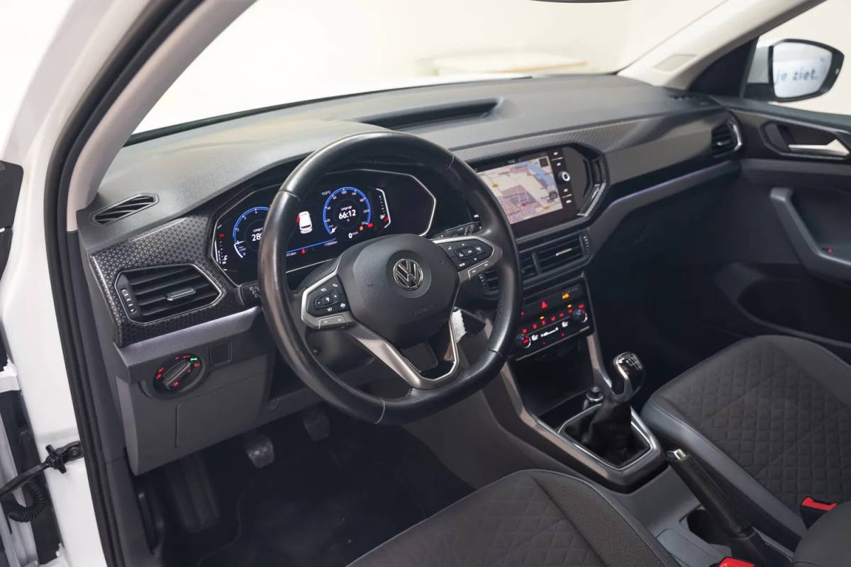 Volkswagen T-Cross Volkswagen T-Cross 1.0 TSI Style [ Navi Apple/Android Clima Adapt. cruise ]