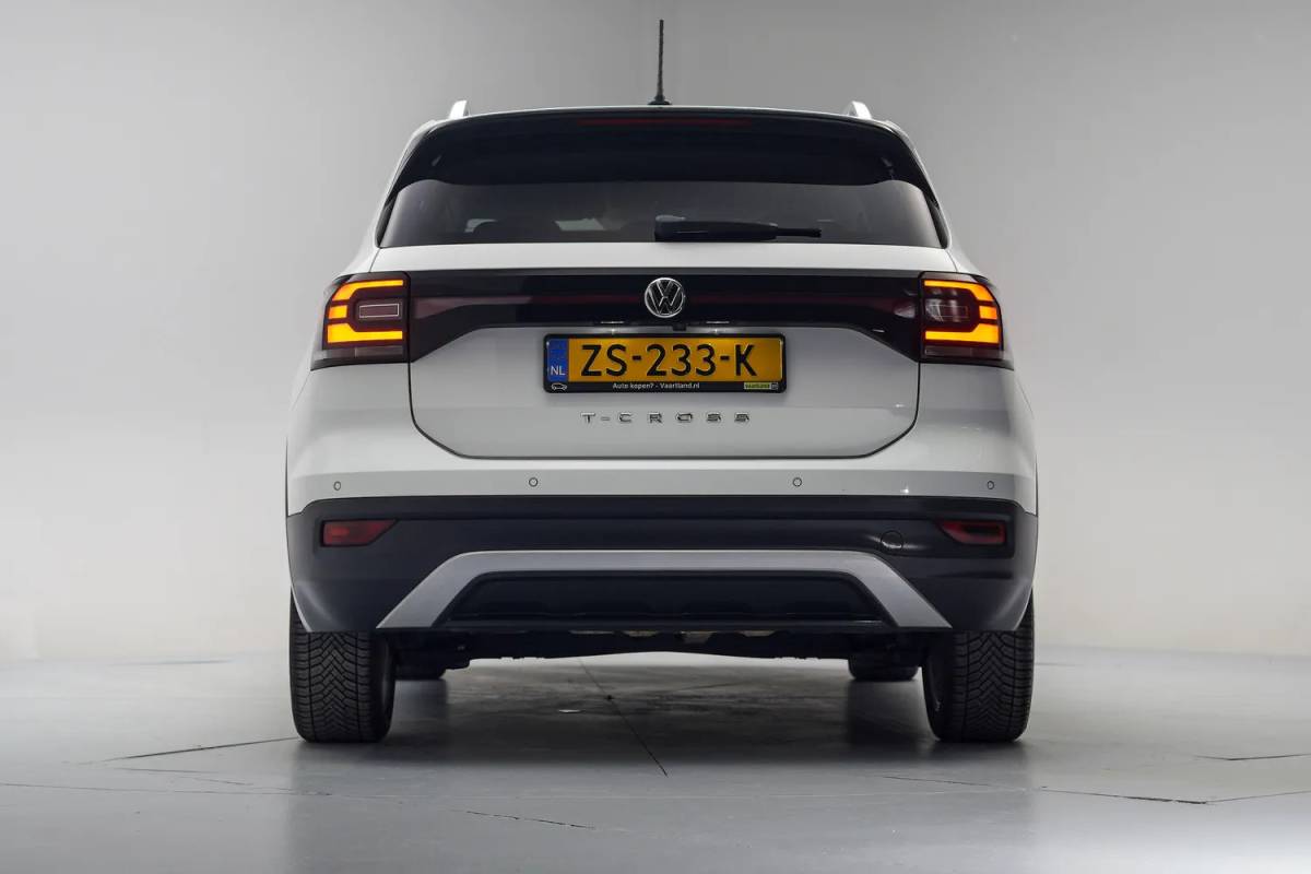 Volkswagen T-Cross Volkswagen T-Cross 1.0 TSI Style [ Navi Apple/Android Clima Adapt. cruise ]
