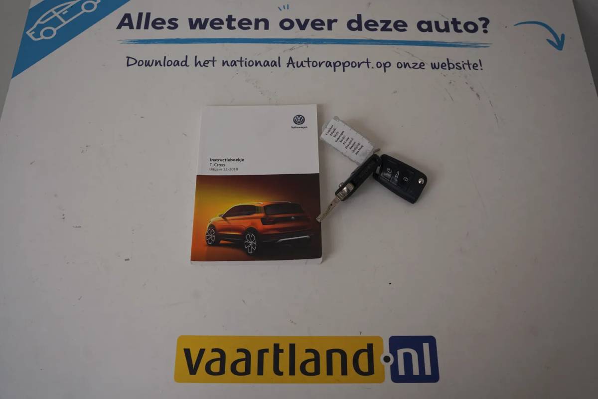Volkswagen T-Cross Volkswagen T-Cross 1.0 TSI Style [ Navi Apple/Android Clima Adapt. cruise ]