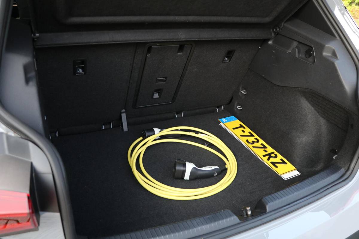 CUPRA Born CUPRA Born Adrenaline|82 kWh| AdaptiveCruise Trekhaak PrivacyGlass AppleCarplay ParkAssist LaneAssist Premium-Uitrusting 72000KM BJ2023