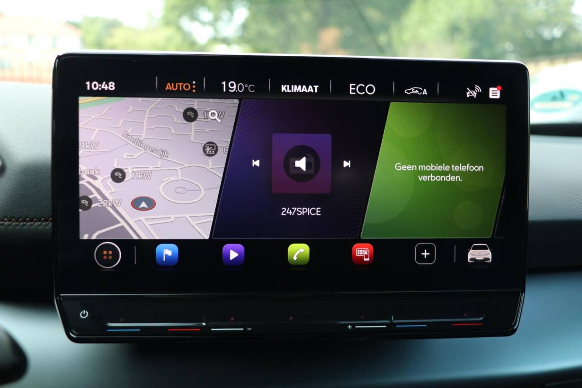 CUPRA Born CUPRA Born Adrenaline|82 kWh| AdaptiveCruise Trekhaak PrivacyGlass AppleCarplay ParkAssist LaneAssist Premium-Uitrusting 72000KM BJ2023