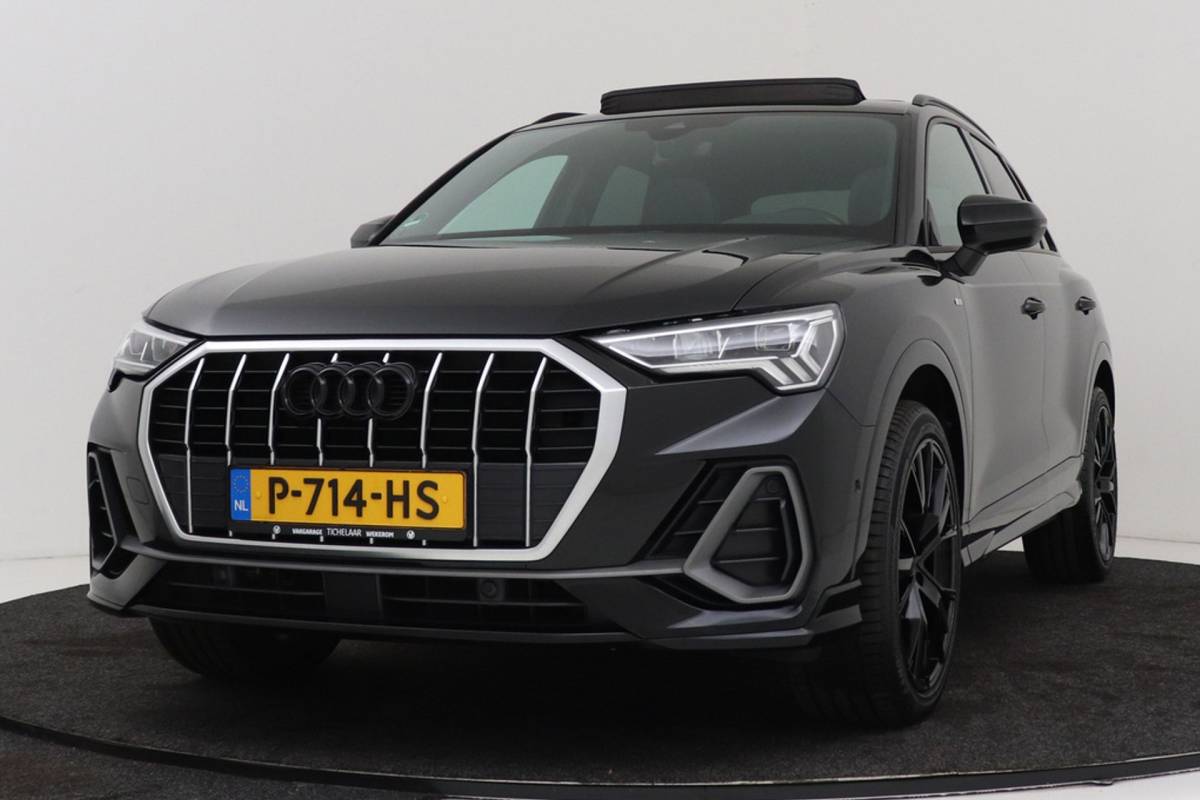 Audi Q3 Audi Q3 35 TFSI S-Line edition | Uitklap Trekhaak | Panoramadak | Sportstoelen | Stoelverwarming | Digital Cockpit | CarPlay |