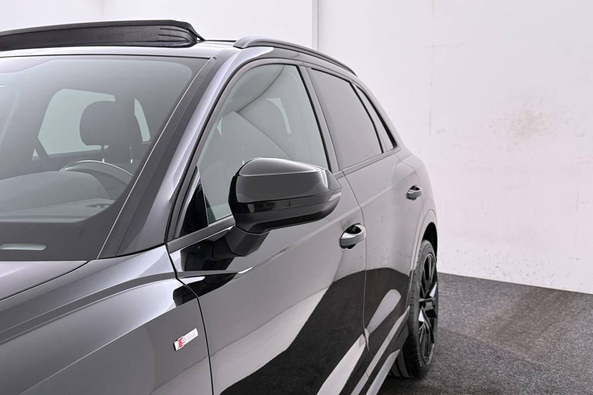 Audi Q3 Audi Q3 35 TFSI S-Line edition | Uitklap Trekhaak | Panoramadak | Sportstoelen | Stoelverwarming | Digital Cockpit | CarPlay |