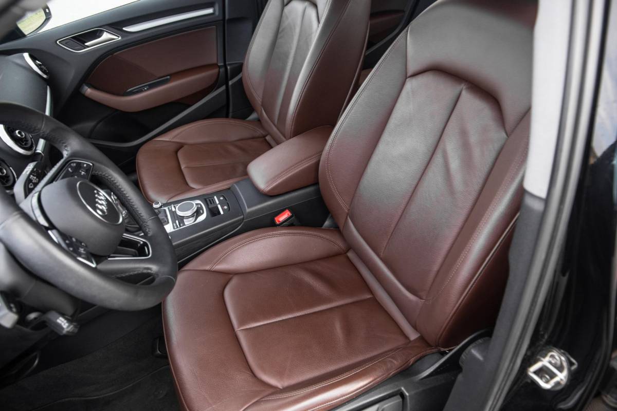Audi A3 Audi A3 Sportback 40 TFSI e Edition AIRCO / CRUISE CONTROLE / BRUIN LEER / AUTOMAAT / PHEV