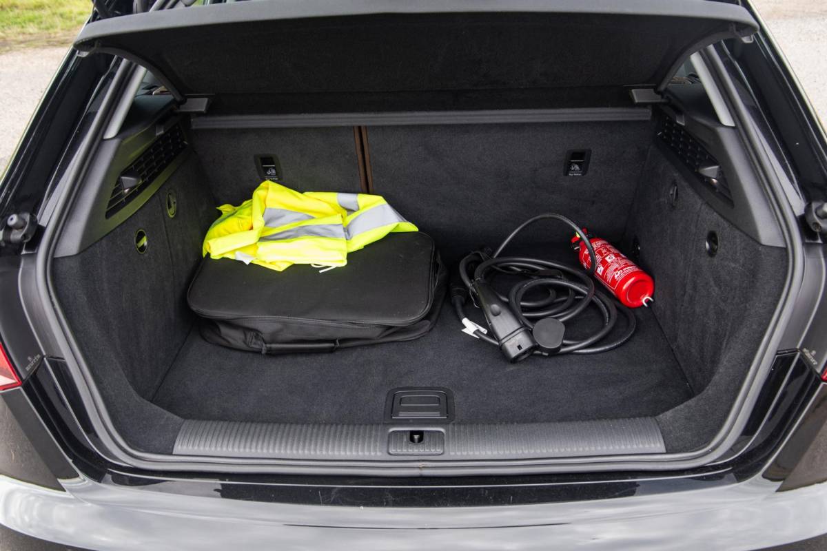 Audi A3 Audi A3 Sportback 40 TFSI e Edition AIRCO / CRUISE CONTROLE / BRUIN LEER / AUTOMAAT / PHEV