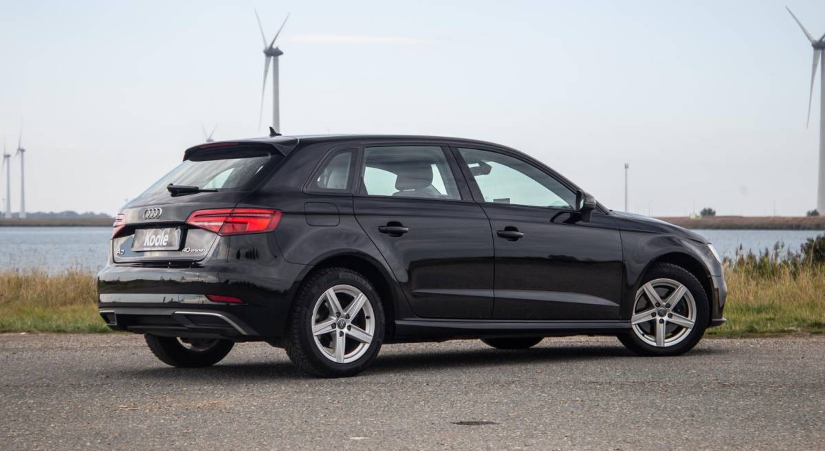 Audi A3 Audi A3 Sportback 40 TFSI e Edition AIRCO / CRUISE CONTROLE / BRUIN LEER / AUTOMAAT / PHEV