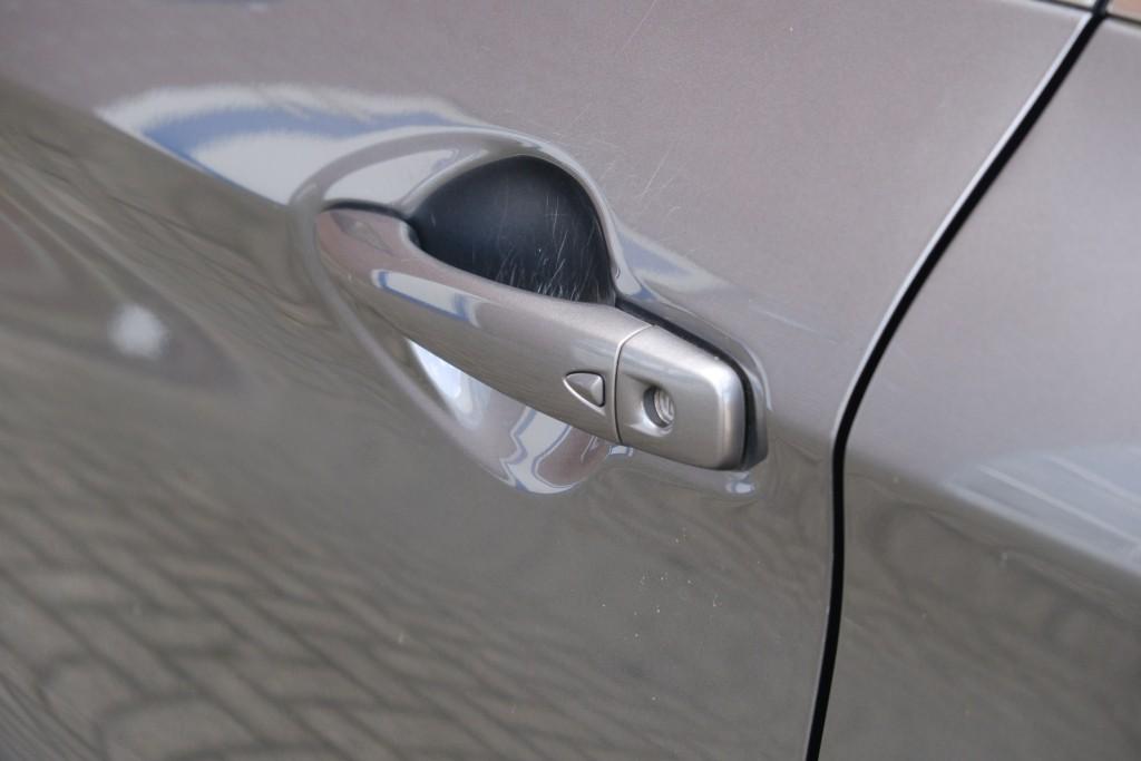 Nissan QASHQAI Nissan Qashqai 1.3 DIG-T 140pk N-Connecta | App Connect | Cruise | Climate | Panoramadak | Navi | Keyless | Camera | PDC