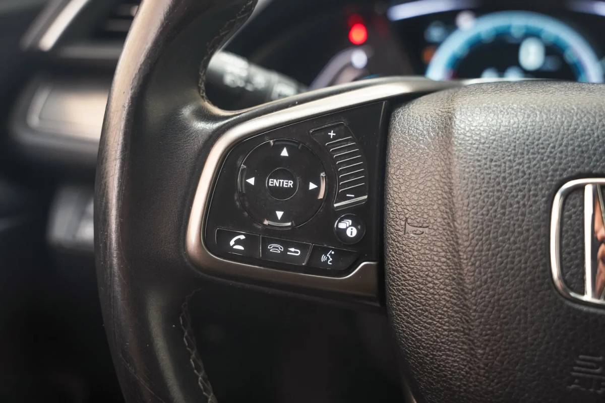 Honda Civic Honda Civic 1.0 i-VTEC Executive [ Adapt. cruise Clima Navi Apple/Android ]