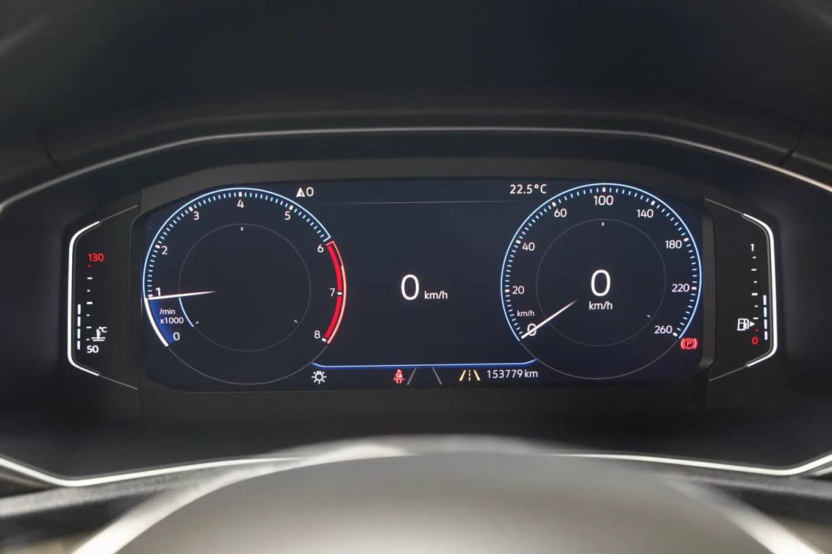 Volkswagen T-Roc Volkswagen T-Roc 1.0 TSI Style Business [ Adapt. Cruise Clima LED ]